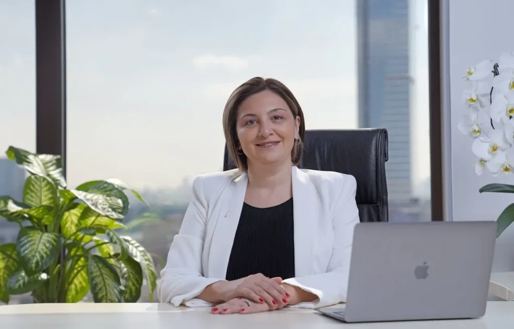 How a Solo Founder Can Build a One-Person Company with AI